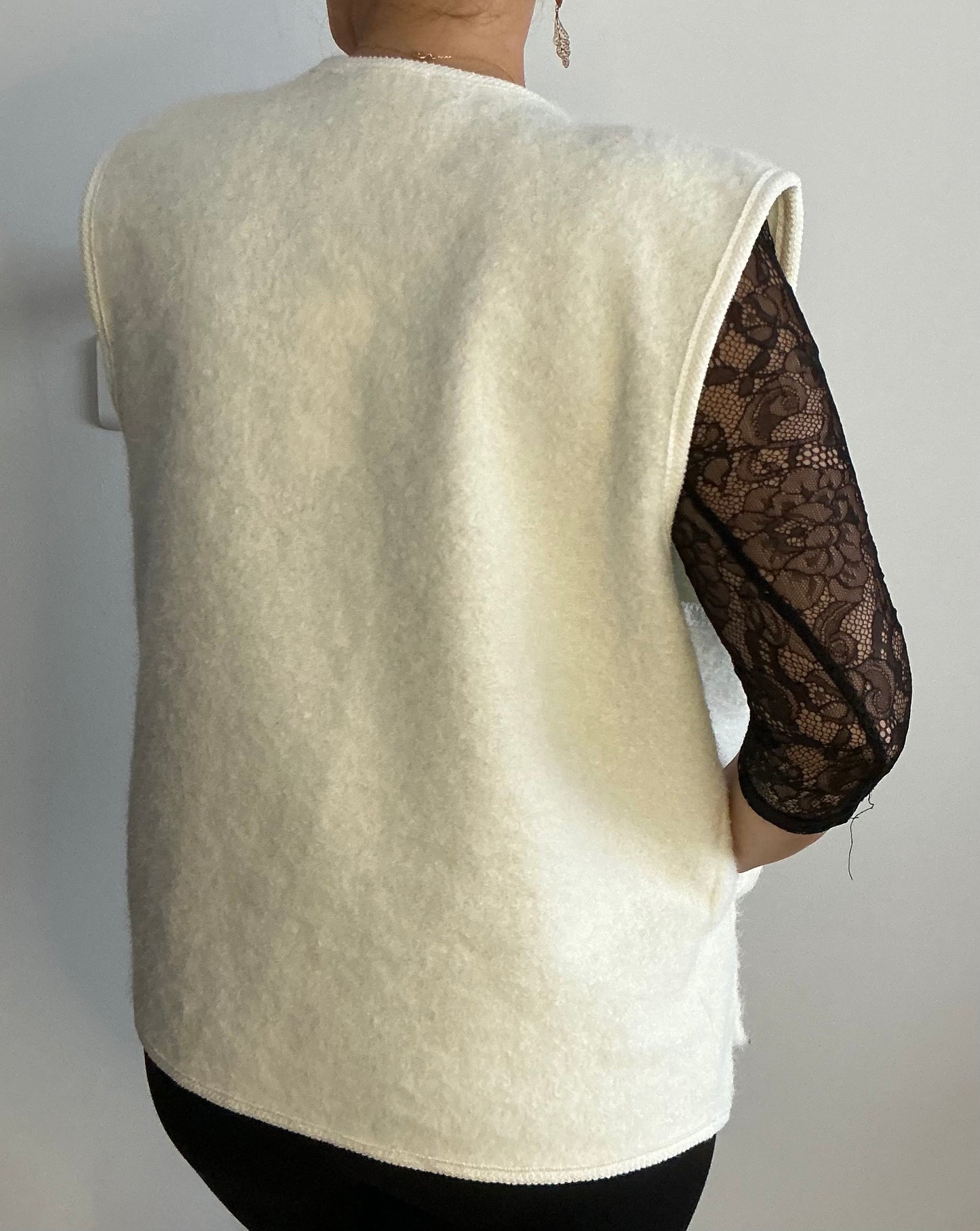 Gilet uni bouclette