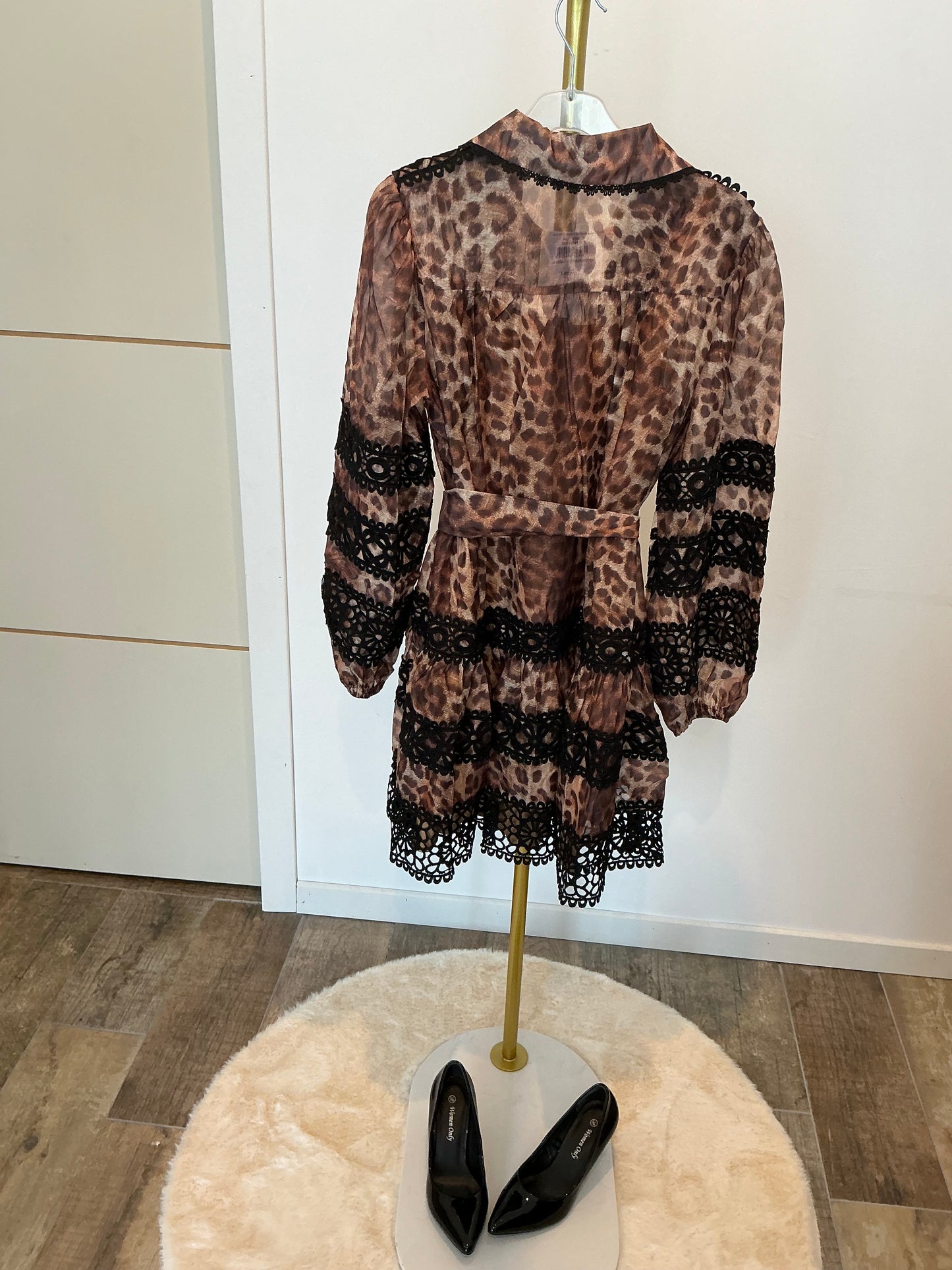 Robe léopard bande dentelle