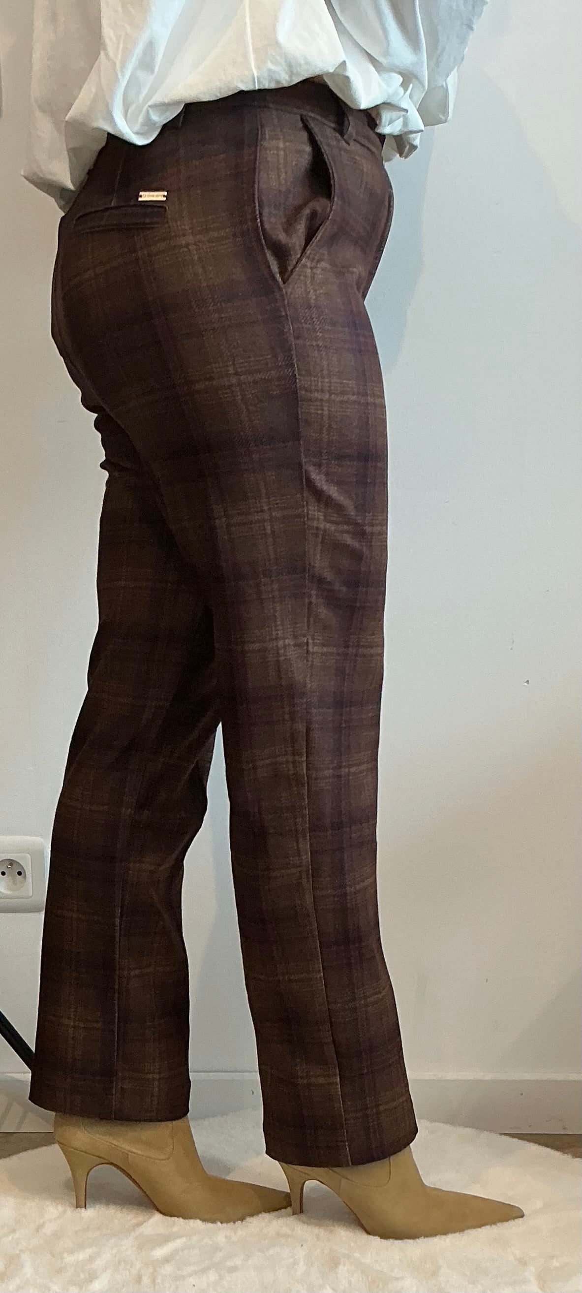 Pantalon Chaud à Carreaux Marron Chocolat - Confort & Style