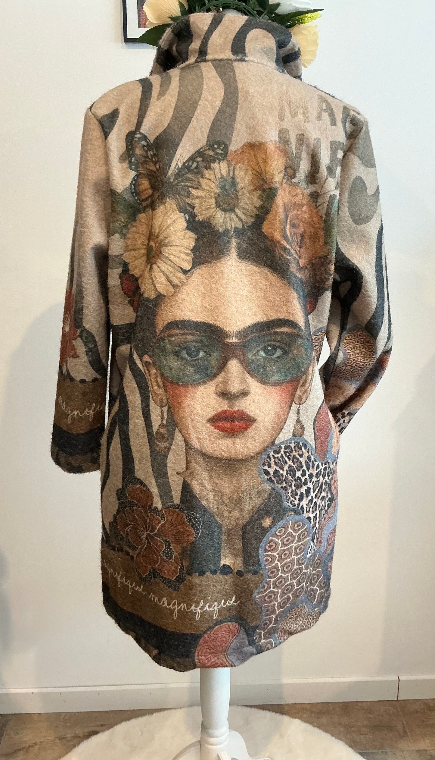 Manteau Demi-Saison Inspiration Frida Kahlo - Art & Élégance