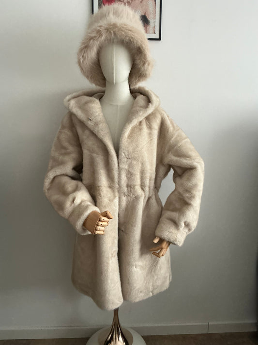 Magnifique manteau, fourrure synthétique